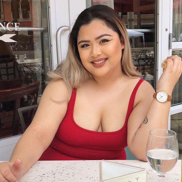 Meet your Posher, Sairey - Picture 1 of 1